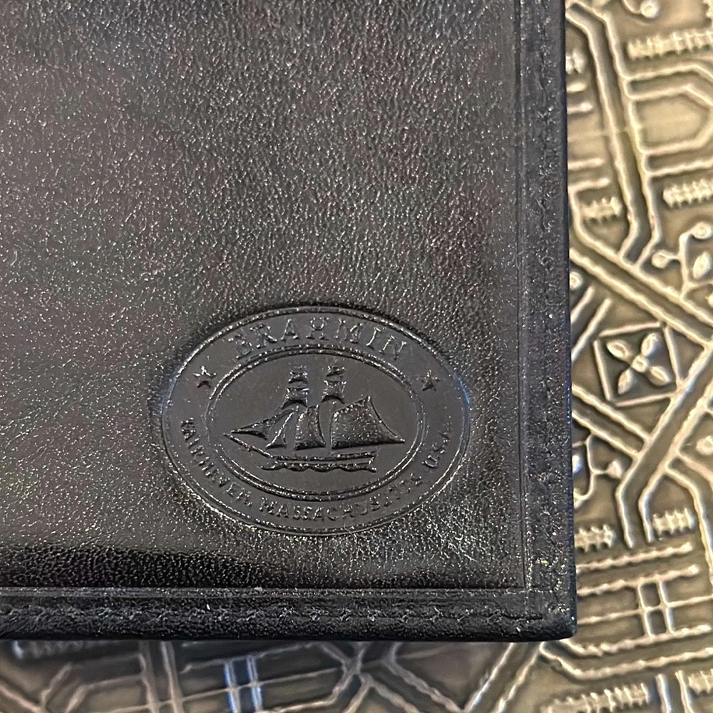 Brahmin Crocodile Embossed Brown and Black Wallet - Picture 4 of 9